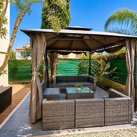 Seaside Haven With Private Garden Near Apartament Cagnes-sur-Mer