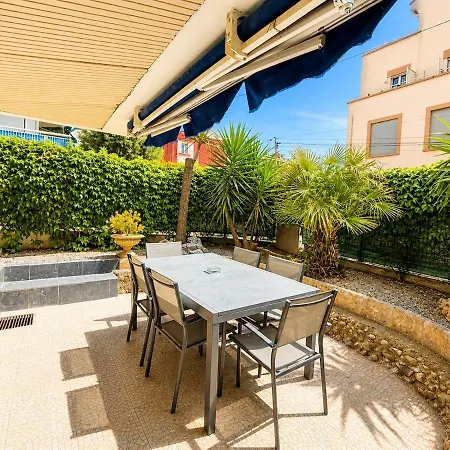 Seaside Haven With Private Garden Near *
